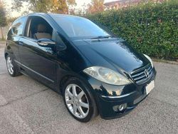Nero Usata 2005 Mercedes A150 Avantgarde Tre volumi | 1199 € (Super prezzo)