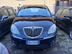 Nero Usata 2012 Lancia Musa Gold Monovolume | 3850 € (Buon prezzo)