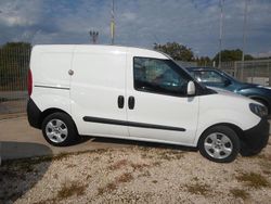 Bianco Usata 2018 Fiat Doblò Monovolume | 13.500 € (Cara)