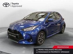 Blu Usata 2022 Toyota Yaris Trend Tre volumi | 16.600 € (Cara)