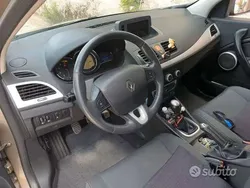 Grigio Usata 2009 Renault Mégane III Dynamique Tre volumi | 2500 € (Molto cara)