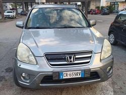 Usata 2005 Honda CR-V LS SUV | 2800 €