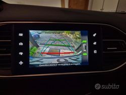 Grigio Usata 2016 Peugeot 308 Tre volumi | 10.600 € (Molto cara)