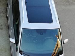 Grigio Usata 2012 VW Touran Monovolume | 7900 € (Buon prezzo)