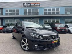 Nero Usata 2018 Peugeot 308 GT-line Tre volumi | 12.490 €