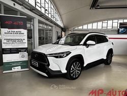 Bianco Usata 2023 Toyota Corolla Cross Lounge SUV | 29.400 € (Buon prezzo)
