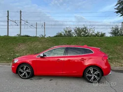 Rosso Usata 2018 Volvo V40 R-Design Station wagon | 14.500 € (Buon prezzo)
