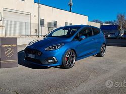 Blu Usata 2018 Ford Fiesta Performance Edition Tre volumi | 17.400 € (Cara)