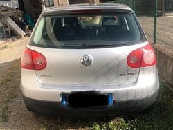 Grigio Usata 2004 VW Golf V Tre volumi | 2200 €