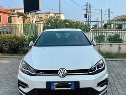 Bianco Usata 2019 VW Golf VII R-line Tre volumi | 19.000 € (Molto cara)