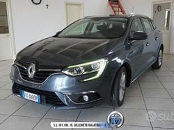 Grigio Usata 2019 Renault Mégane IV Business Tre volumi | 11.500 € (Buon prezzo)