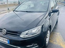 Usata 2015 VW Polo Trendline Tre volumi | 7900 € (Buon prezzo)