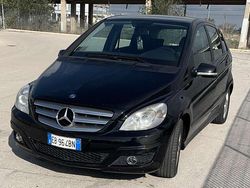 Usata 2010 Mercedes B180 Executive Monovolume | 2799 € (Super prezzo)