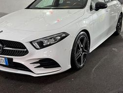 Bianco Usata 2019 Mercedes A180 Premium Tre volumi | 20.000 € (Buon prezzo)