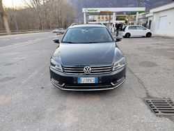 Nero Usata 2011 VW Passat Highline Tre volumi | 6000 € (Buon prezzo)