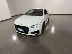 Bianco ghiacciaio metallizzato Usata 2021 Audi TTS Coupé | 48.990 € (Buon prezzo)