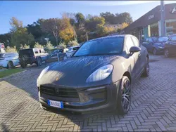 Grigio Usata 2023 Porsche Macan SUV | 76.500 € (Buon prezzo)