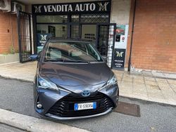 Grigio Usata 2018 Toyota Yaris Hybrid Trend Tre volumi | 11.500 € (Buon prezzo)