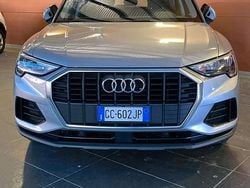 Grigio Usata 2020 Audi Q3 Business SUV | 27.300 € (Buon prezzo)