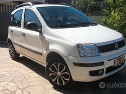 Bianco Usata 2012 Fiat Panda Due volumi | 4250 € (Molto cara)