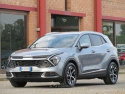Lunar silver metallizzato Usata 2022 Kia Sportage Style SUV | 22.500 € (Buon prezzo)
