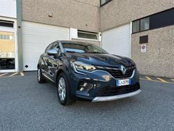Blu scuro Usata 2022 Renault Captur Intens SUV | 17.500 € (Buon prezzo)