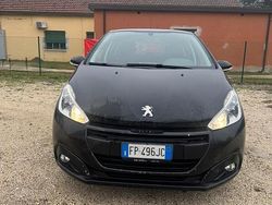 Nero Usata 2018 Peugeot 208 Due volumi | 6800 €