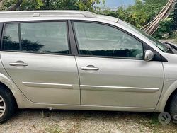 Grigio Usata 2008 Renault Mégane GrandTour Station wagon | 1800 € (Molto cara)