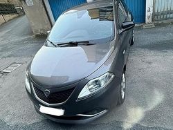 Grigio Usata 2016 Lancia Ypsilon Due volumi | 7900 € (Buon prezzo)