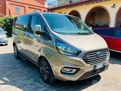 Usata 2021 Ford Tourneo Tre volumi | 30.000 €