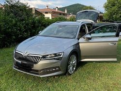 Grigio Usata 2019 Skoda Superb Station wagon | 19.000 € (Cara)