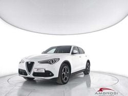 Bianco Usata 2017 Alfa Romeo Stelvio Super SUV | 16.400 € (Ottimo prezzo)