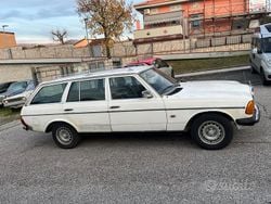 Bianco Usata 1982 Mercedes 240 Station wagon | 4200 €