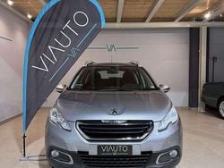 Grigio Usata 2015 Peugeot 2008 Allure SUV | 8990 € (Buon prezzo)