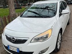 Bianco Usata 2012 Opel Astra Station wagon | 2300 € (Ottimo prezzo)