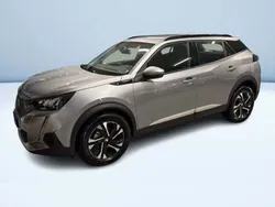 Argento Usata 2020 Peugeot 2008 Allure SUV | 17.300 € (Buon prezzo)