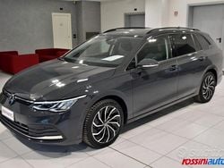 Grigio urano Usata 2021 VW Golf VIII R Station wagon | 16.900 € (Buon prezzo)