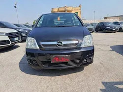 Nero Usata 2010 Opel Meriva Enjoy Monovolume | 3490 € (Buon prezzo)