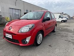 Rosso Usata 2009 Renault Twingo LE Due volumi | 2990 € (Buon prezzo)
