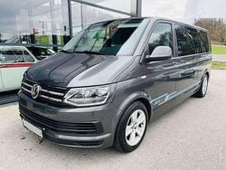 Argento grigio Usata 2016 VW Caravelle Monovolume | 21.900 € (Cara)