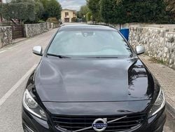 Nero Usata 2015 Volvo V60 R-Design Station wagon | 13.000 € (Buon prezzo)
