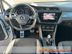 Bianco Usata 2021 VW Touran Active Monovolume | 34.000 € (Molto cara)