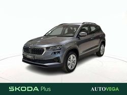 Grigio pastello Nuova 2025 Skoda Karoq Selection SUV | 26.400 € (Buon prezzo)