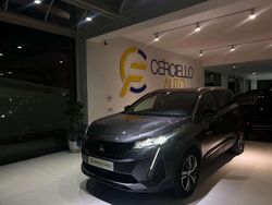 Grigio scuro metallizzato Usata 2023 Peugeot 5008 Allure SUV | 25.990 € (Cara)