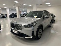 Grigio Usata 2024 BMW iX1 Comfort Edition SUV | 33.900 € (Buon prezzo)