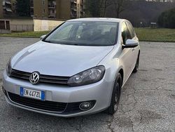 Argento Usata 2012 VW Golf VII Highline Tre volumi | 6990 € (Ottimo prezzo)