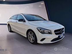 Bianco Usata 2017 Mercedes 220 Premium Station wagon | 18.900 €