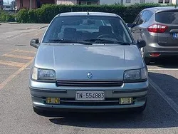 Usata 1991 Renault Clio Due volumi | 1800 €