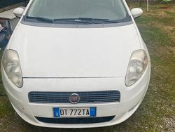 Usata 2009 Fiat Grande Punto Due volumi | 1700 €