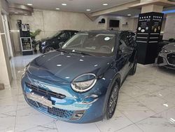 Blu mare metallizzato Usata 2025 Fiat 600 La Prima SUV | 19.990 €